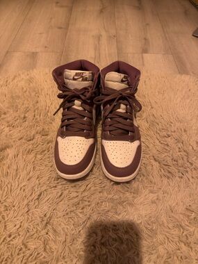 Nike High-Top Sneakers in Burgundy and White